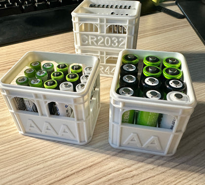 Batterie Aufbewahrung Box für verschiedene Batterie Typen - Bierkasten Style